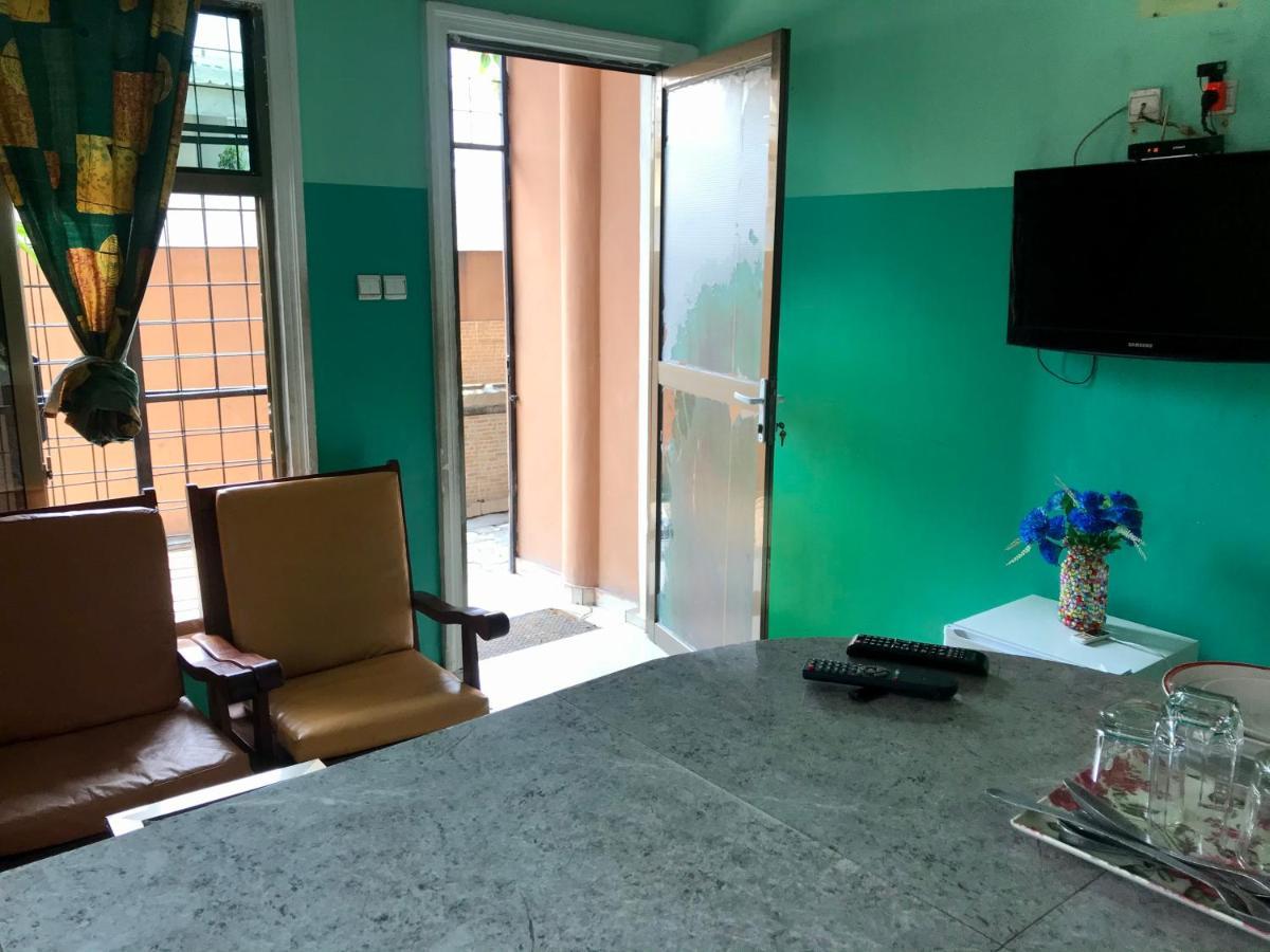 Appartements Chez Leo Brazzaville Bagian luar foto