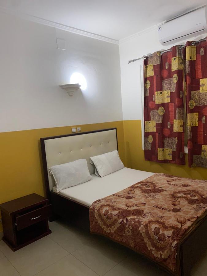 Appartements Chez Leo Brazzaville Bagian luar foto