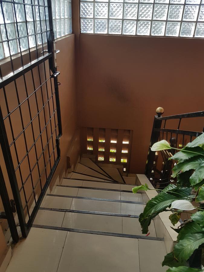 Appartements Chez Leo Brazzaville Bagian luar foto