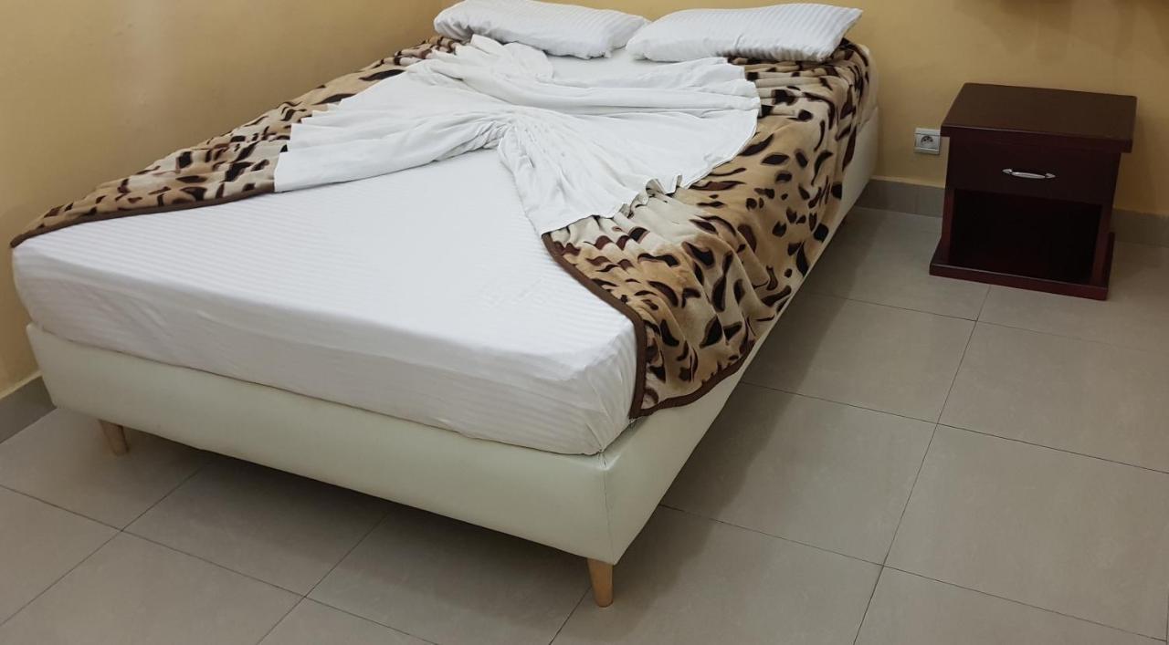 Appartements Chez Leo Brazzaville Bagian luar foto